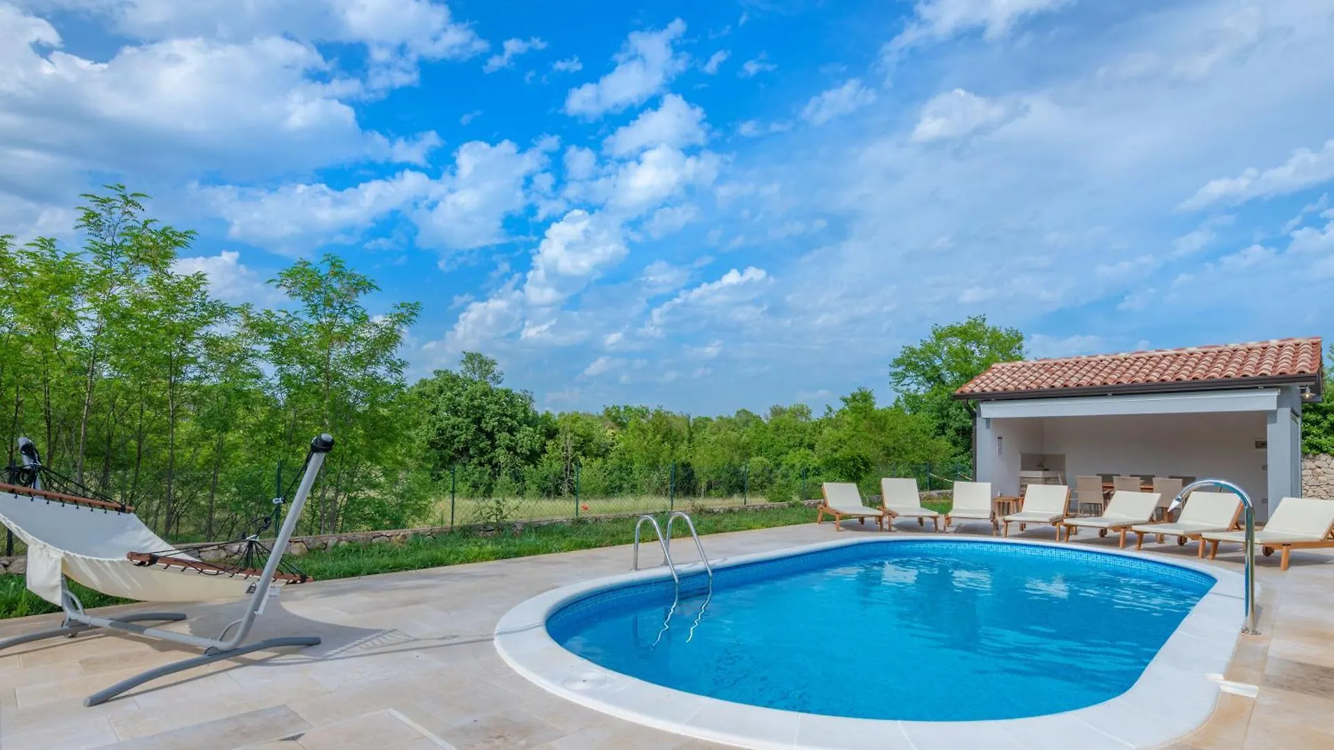 Dom wakacyjny Villa Maja, An Ideal Summer Hideaway For Families And Friends Veligolji